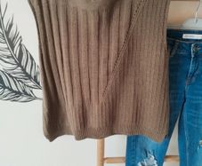 Oska Knitted Vest Size 1
