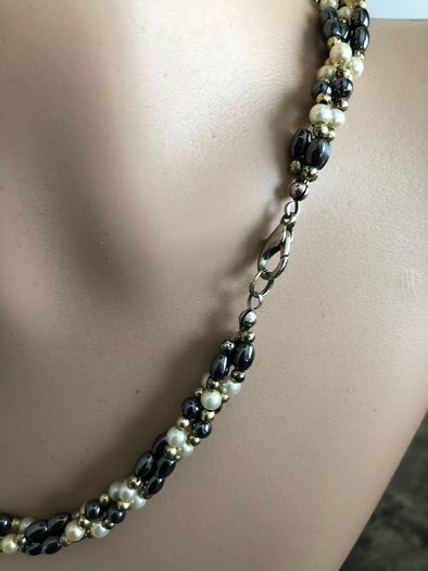 pearl necklace