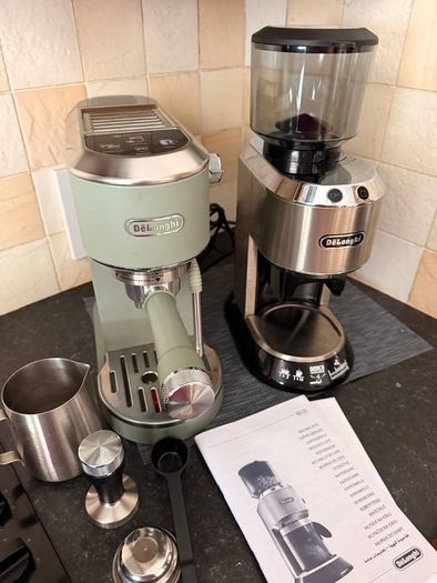 De'Longhi Dedica Espresso Machine (with Cold Brew/Cold Drink Function) and Coffee Grinder Set