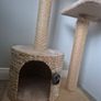 cats scratching pod Image 2