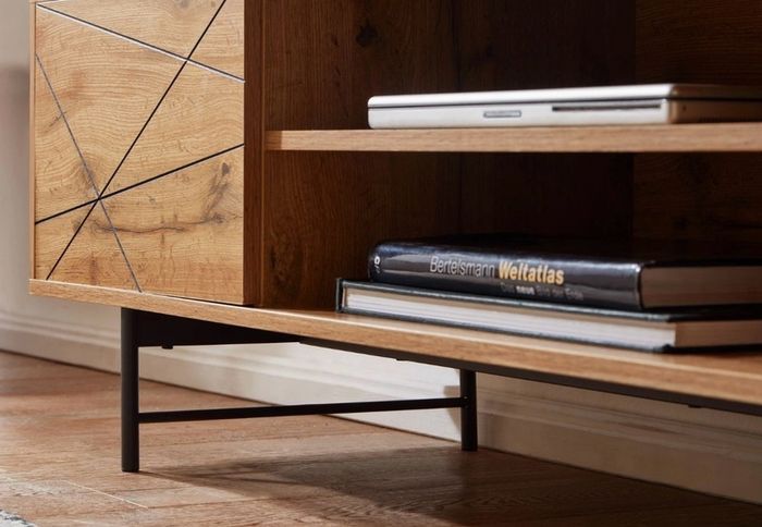 Oak Effect TV Stand 160 cm  Contemporary Wooden Entertainment Unit.