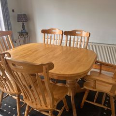 kitchen table and chairs