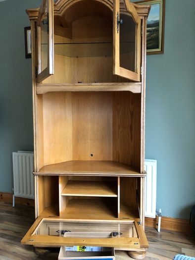light oak solid tv corner unit ..immaculate