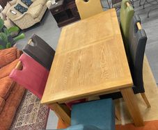 Oak Expanding Dining Table and 6 Chairs