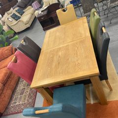 Oak Expanding Dining Table and 6 Chairs