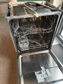 FOR PARTS/REPAIR Faulty Indesit Integrated dishwasher
