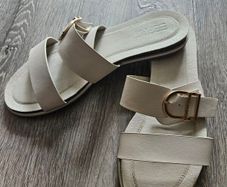 Esprit flat sandals