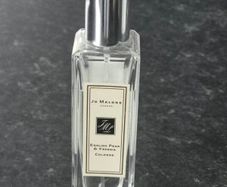 Jo Malone English Pear and Freesia perfume