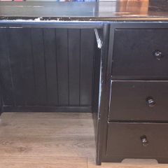 Computer desk