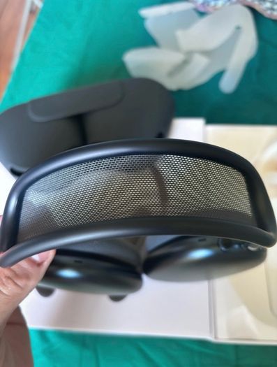 AirPods Max
