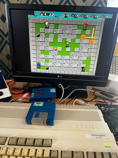 Amiga 500+  Recapped + 2MB RAM + Mouse + Joystick + Games + Modulator
