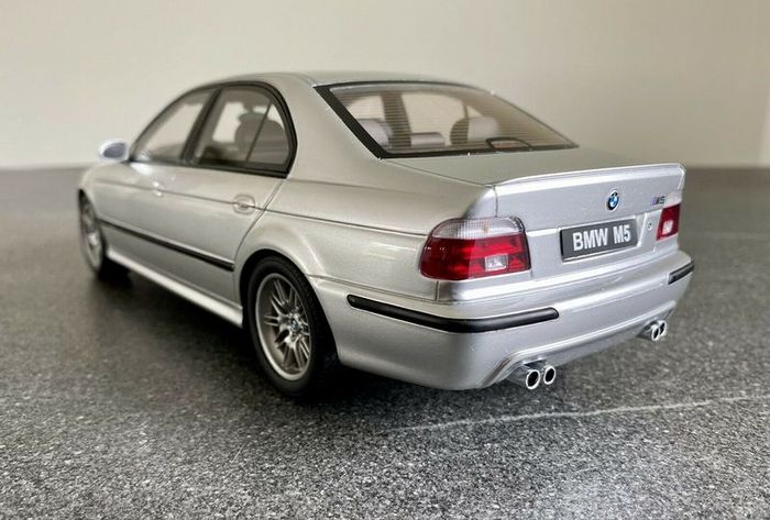 BMW M5 e39 Ottomobile 1/18 New in Box