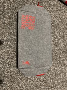 Liverpool Fc Scarf and Washbag set