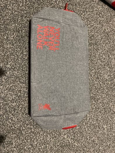 Liverpool Fc Scarf and Washbag set