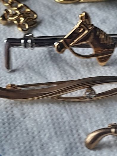 lot of jewellery
