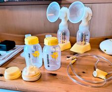 Medela Swing Maxi Dounle Brest Pump. Excellent condition.