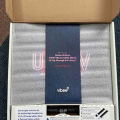 U2:UV Spheres: Vibee VIP Book "A Trip Through U2's Tours" + Extras