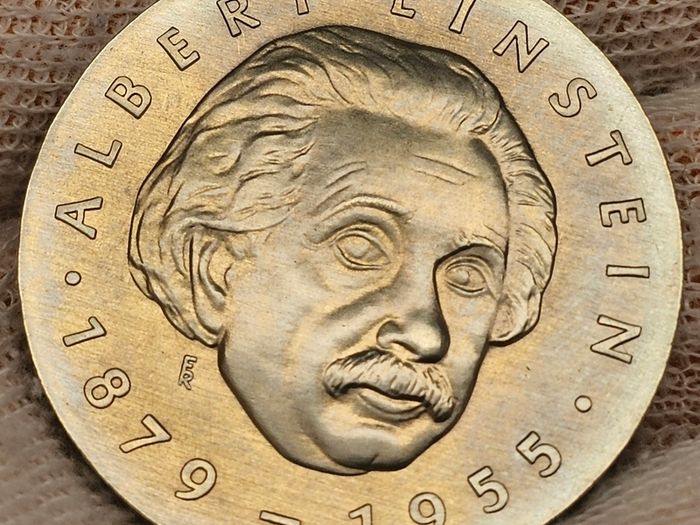Germany 1979  5 Mark Albert Einstein 1879-1955 Beautiful Uncirculated Lustrous Superb!