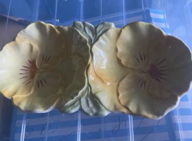 Beswick  Pansy dish
