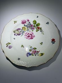 Antique Edme Samson Paris Cabinet Plate. Meissen Style, Rue Beranger. c.1873 to 1890