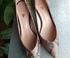 TO BE Genuine Leather Snake Prints Heels
