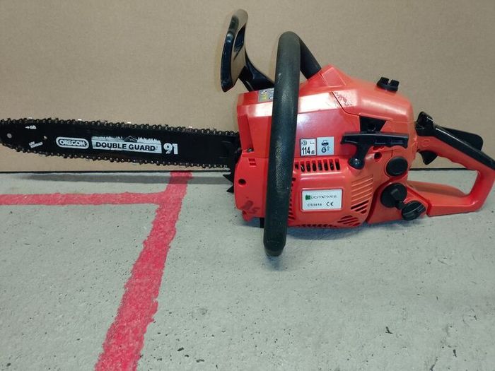 chainsaw