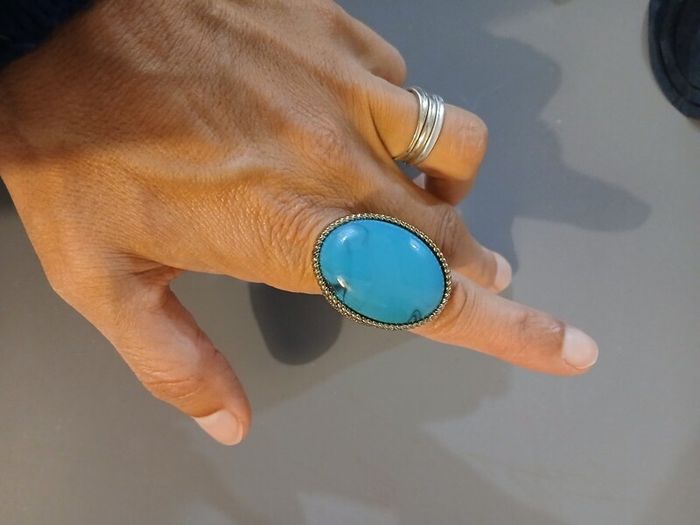 Stunning ring