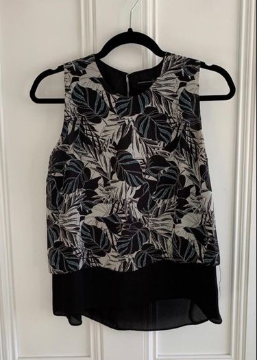 Ladies Summer tropical palm print sleeveless top in black and white