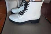 Brand New New Look boots UK 6