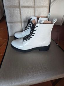 Brand New New Look boots UK 6