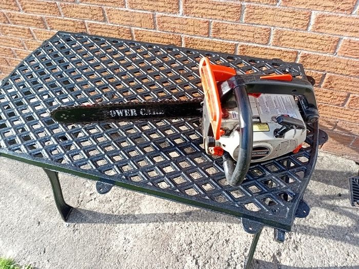 chainsaw