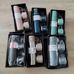 A stainless steel vacuum insulated cup suitable for cold and hot drinks, coffee, tea and water, an ideal choice for Christmas and weddings gifts.