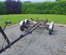 Boat trailer