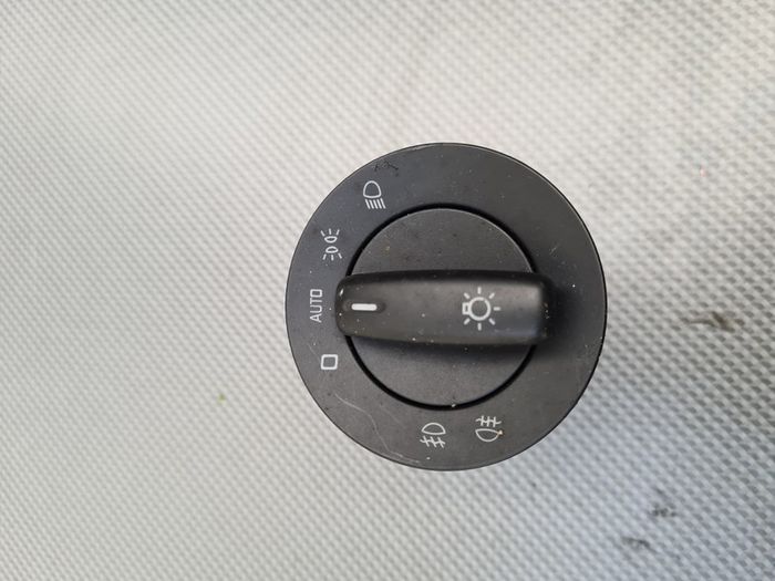 skoda yeti 2012 for breaking or parts