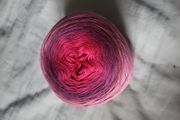 Hobbii Cotton Cake Yarn, gradient 200g NEW raspberry