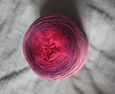 Hobbii Cotton Cake Yarn, gradient 200g NEW raspberry