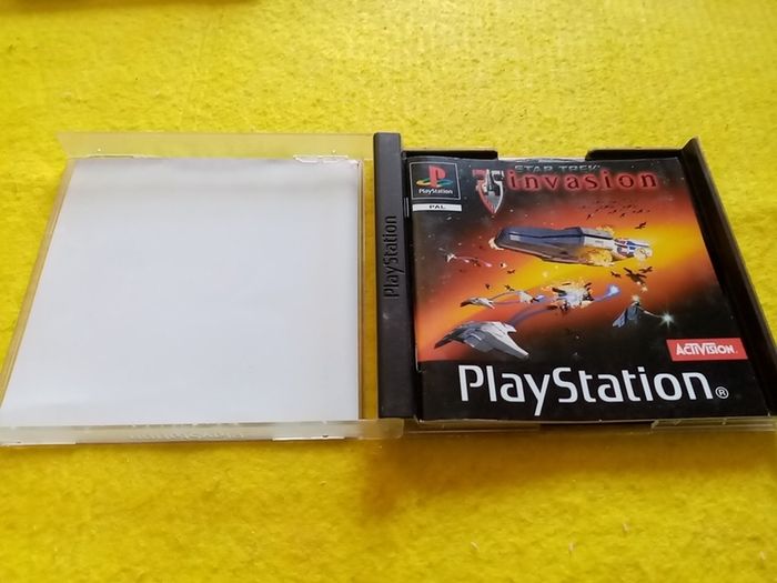 Star Trek invasion PlayStation1 Ps1 PlayStation 2 ps2 games Original