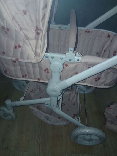 Baby's Dolls pram