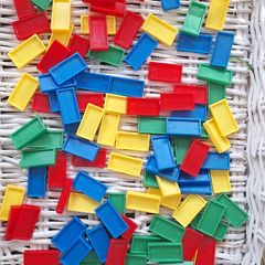 Dominos