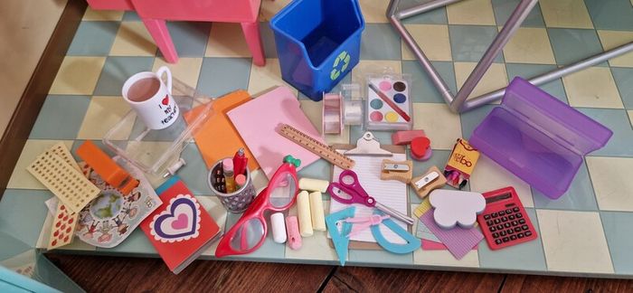 our generation school classroom with accessories