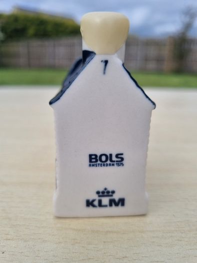 KLM miniature house made of Delft Blue ceramic,