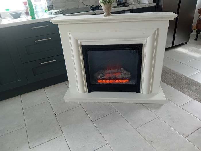 Avensis timber Electric Fireplace