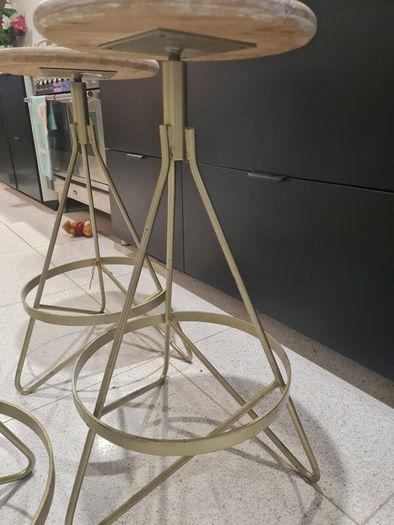 4 x wooden kitchen stools