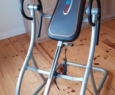 Inversion table