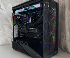 High spec Gaming PC | RTX 5070 / Ryzen 7800x3d / DDR5