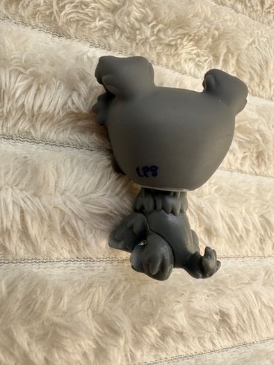 Hasbro Grey Schnauzer Littlest Pet Shop Dog 1393 approx. 5 cm. Used Please see photos