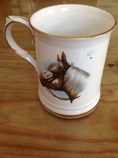 Royal Windsor Gold Trim Mug X 2