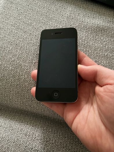 Iphone 4 iOS 4 rear