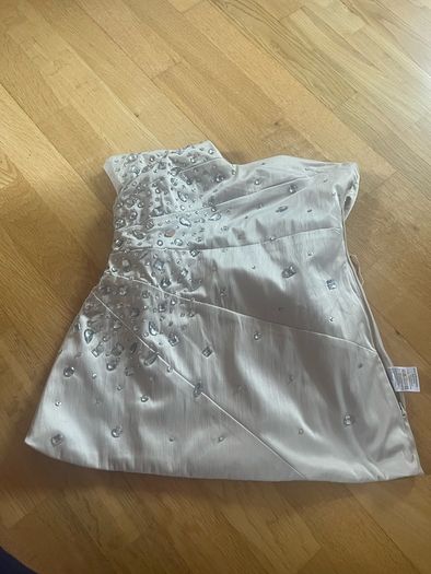 ladies clothes
