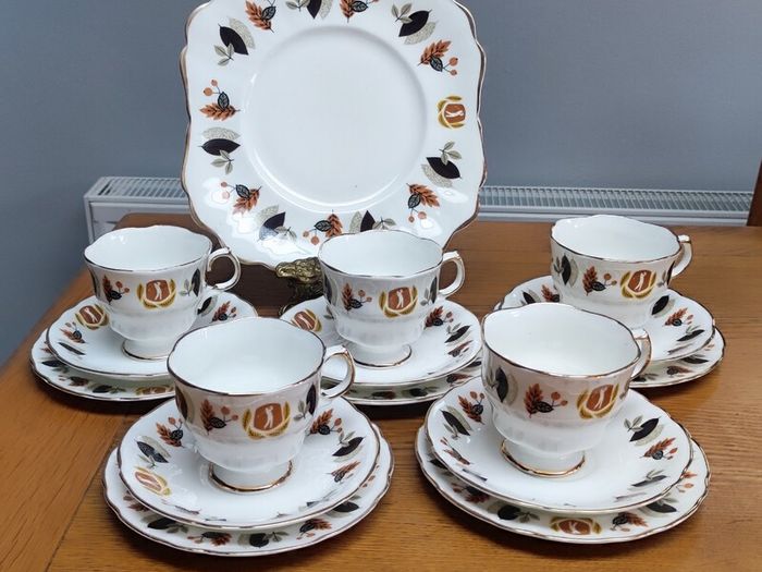 Vintage Arklow Autumn Leaves Fine Irish Bone China  Golf Player Wills